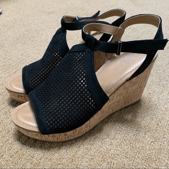 Franco Sarto Clinton 2 Black Wedges - Picture 7 of 9
